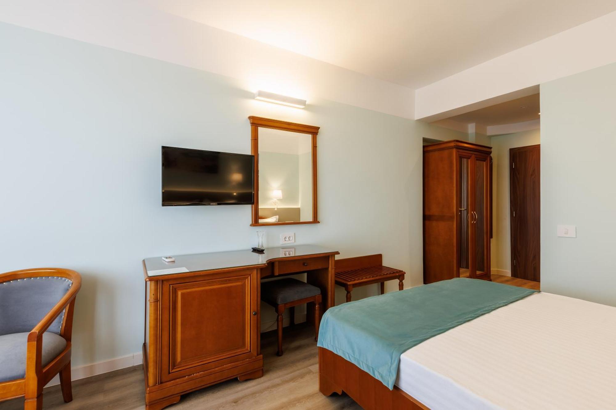 Hotel Amiral Мамая Экстерьер фото