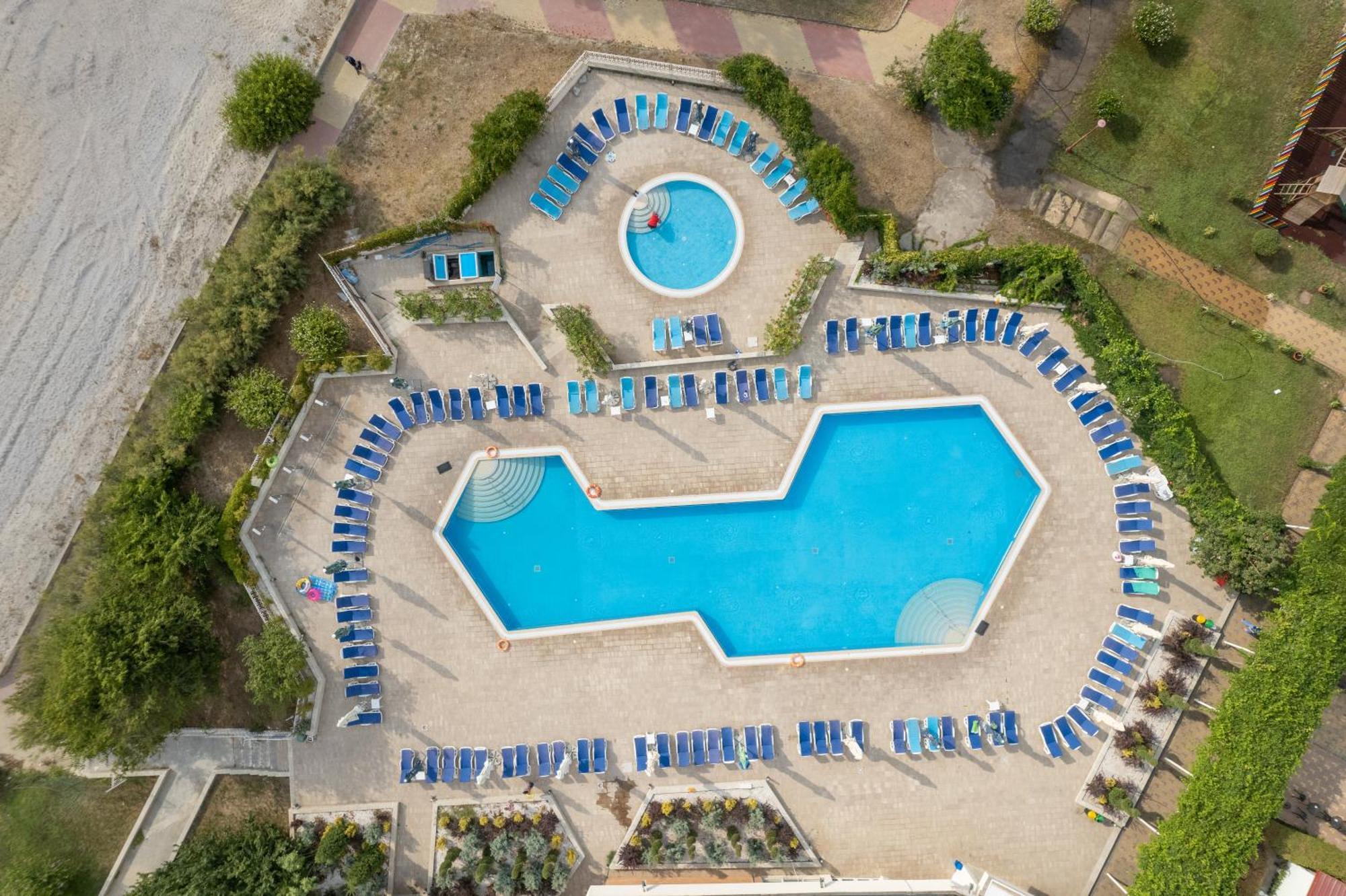 Hotel Amiral Мамая Экстерьер фото